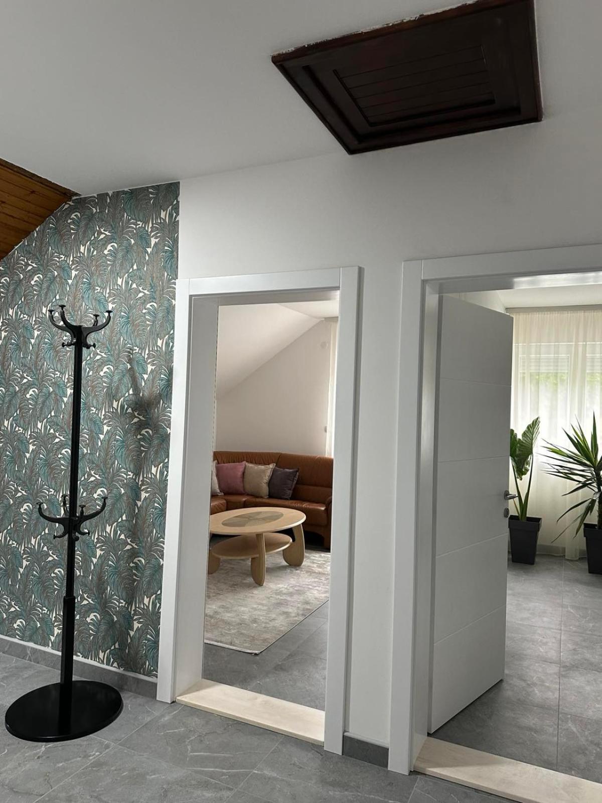 Apartment Holiday Врнячка-Баня Экстерьер фото